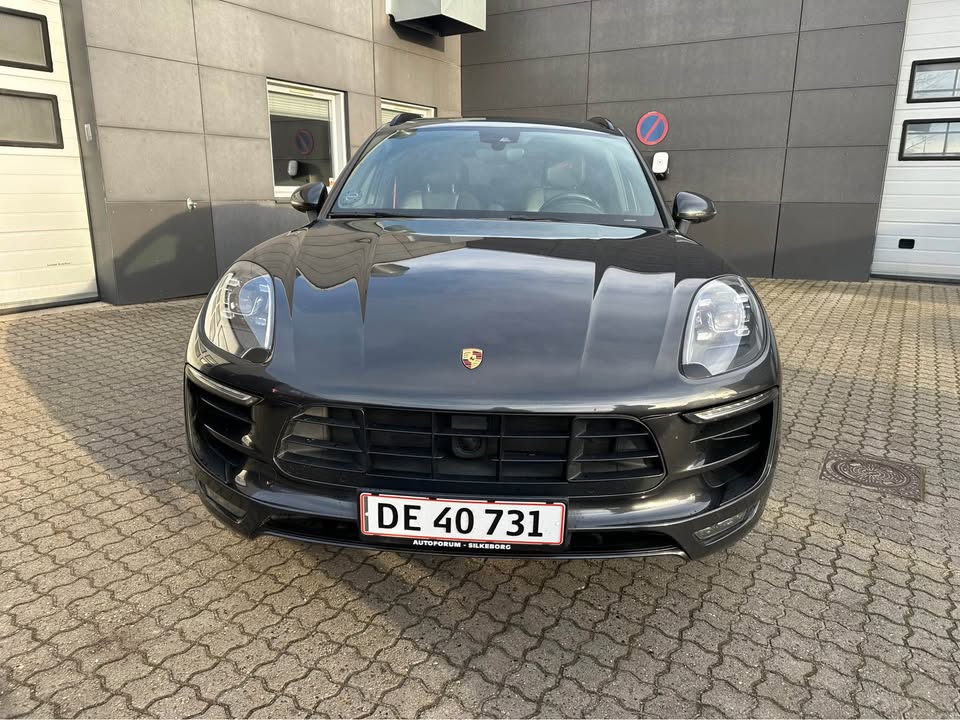 577064806_10227344577434010_4631465342051022705_n