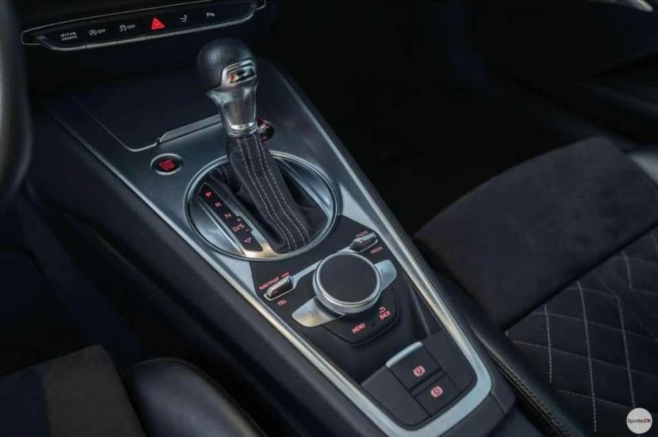 587120464_1929285104351848_4172473841322647660_n