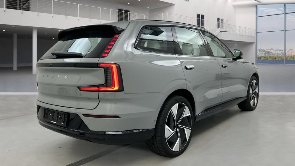 590658222_10161392661691525_7796600995304883094_n