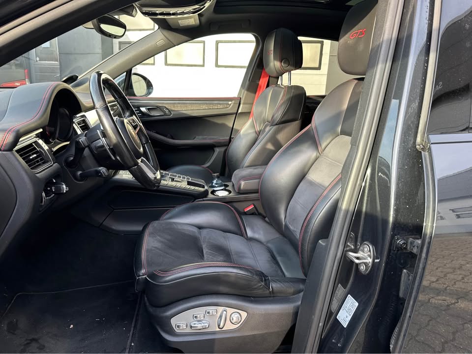 594637958_10227344575193954_1512337693420836613_n