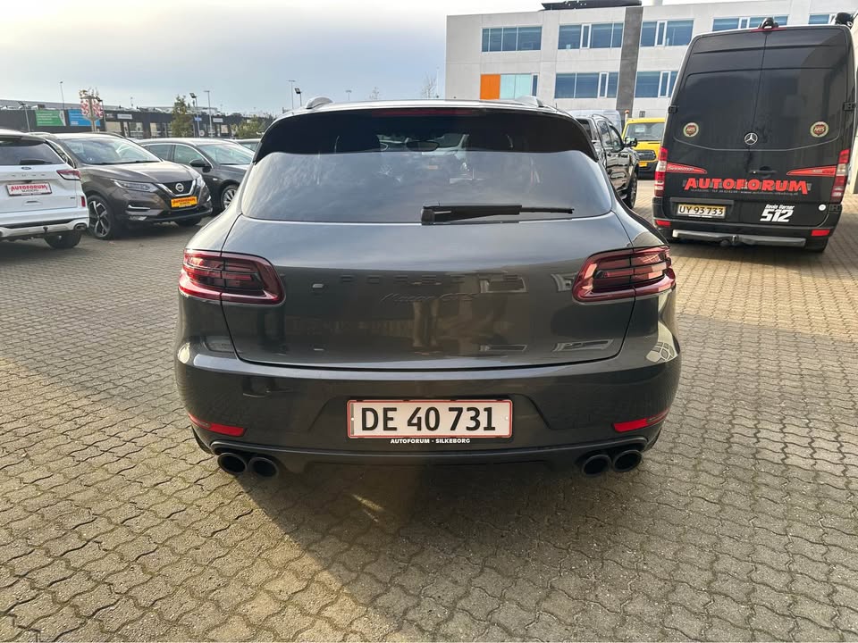 595074696_10227344577754018_9212522503446706411_n