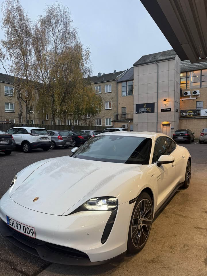 601436052_1179450717724680_993353364408000826_n