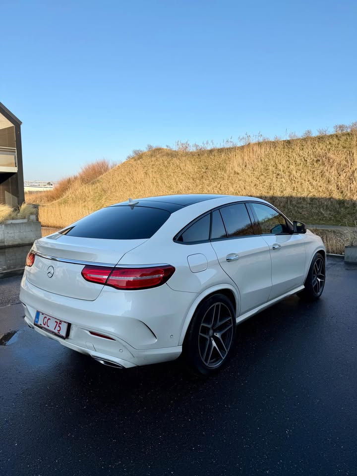 617503922_26042389635379319_1271908041318249755_n