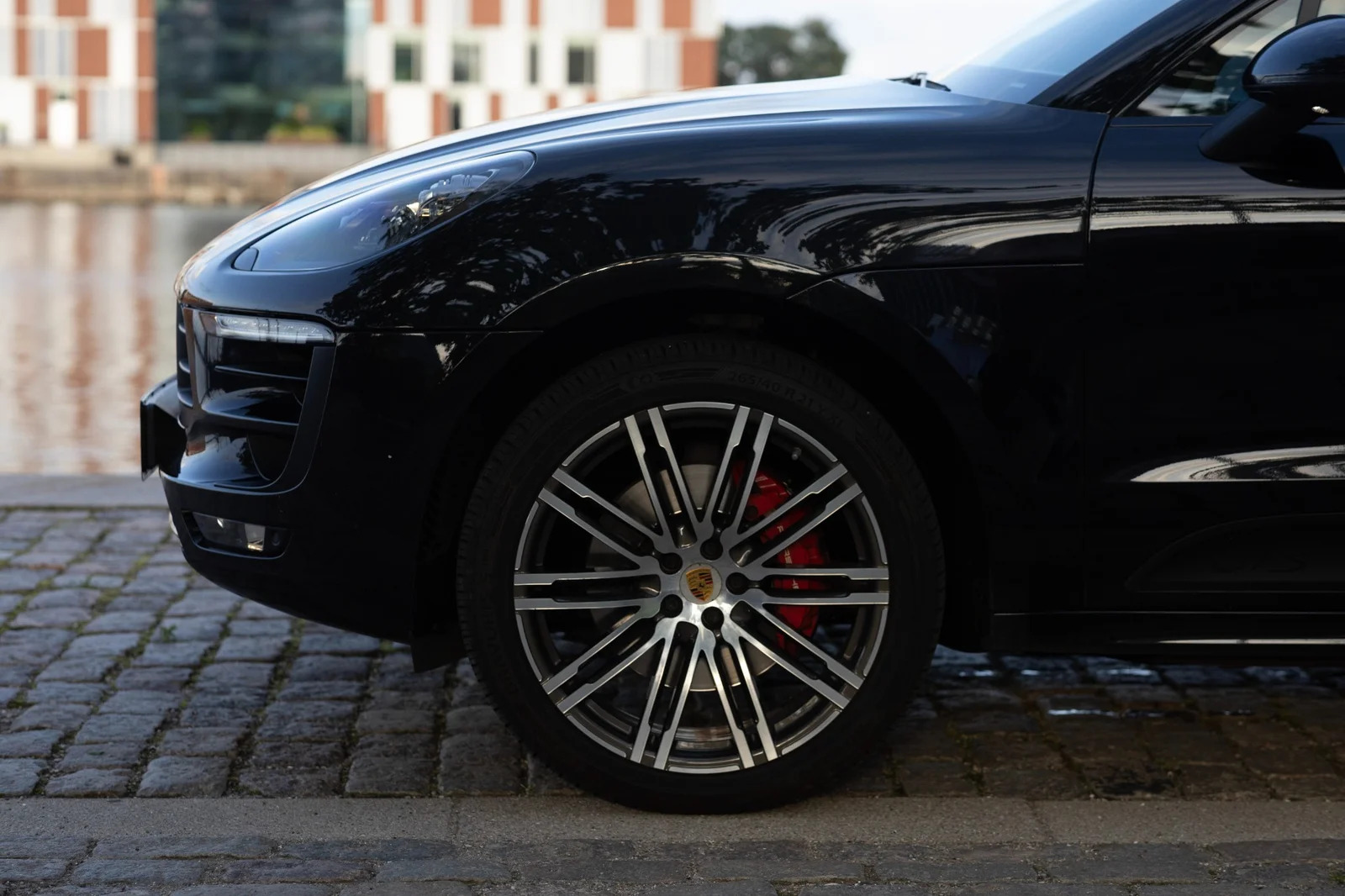 7ca288cd-4403-41f7-b85e-eef3d9e293431769950970