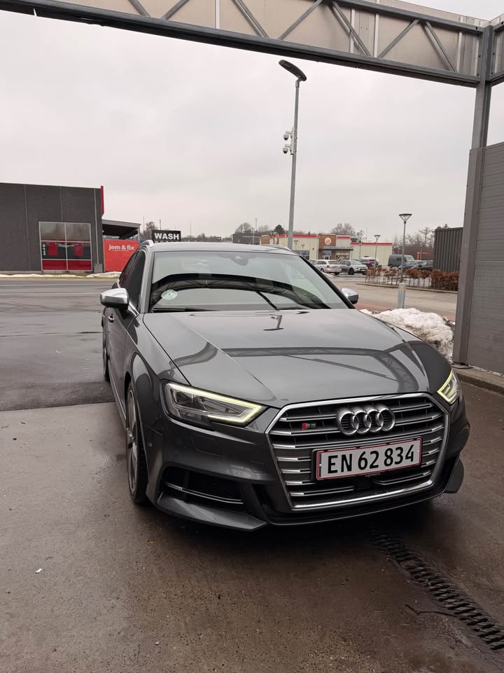 645767052_2120593935397687_8957931079714908853_n