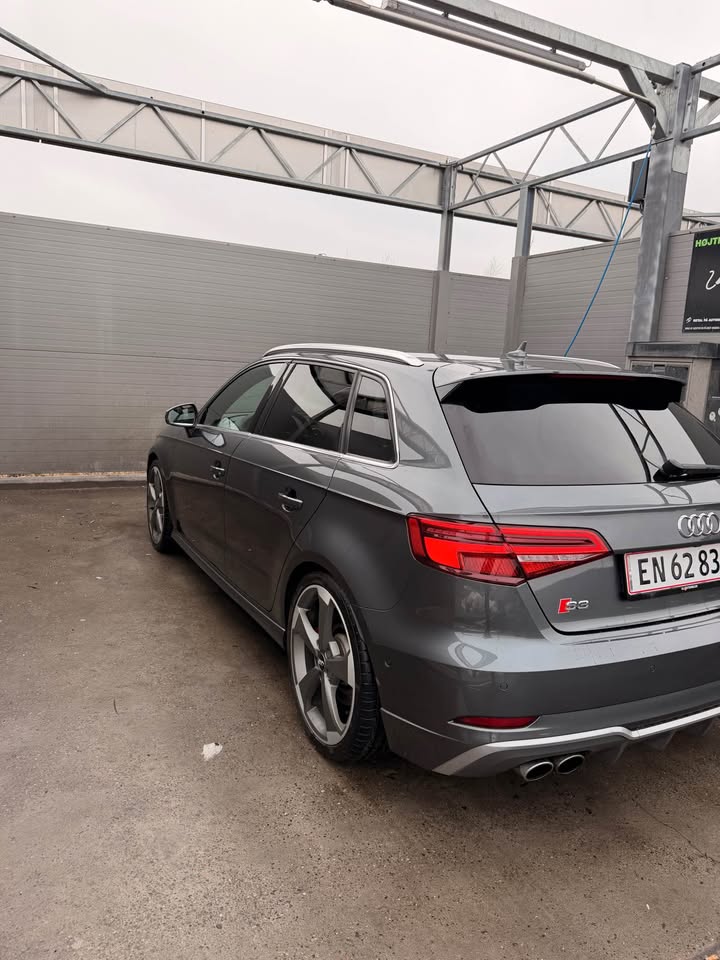 645770095_2120593925397688_7124170330341111737_n