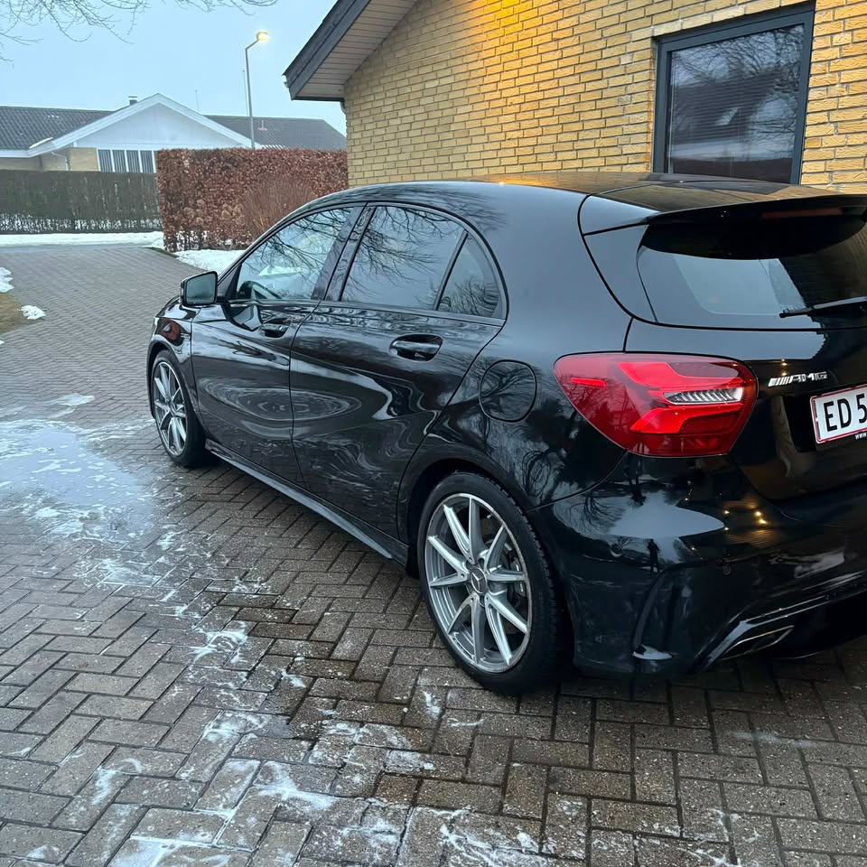 645804786_1595934191659793_5830195863617383275_n