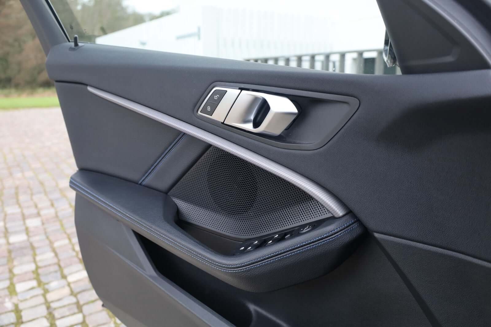 BMW-118i-010