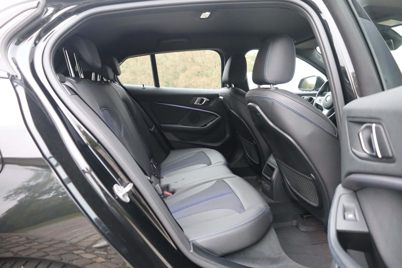 BMW-118i-018
